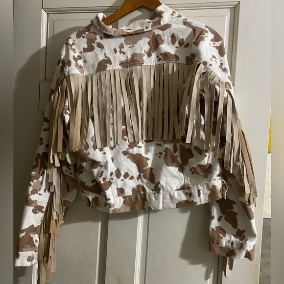 Altar’d state cow print jean jacket size medium - Picture 2 of 5
